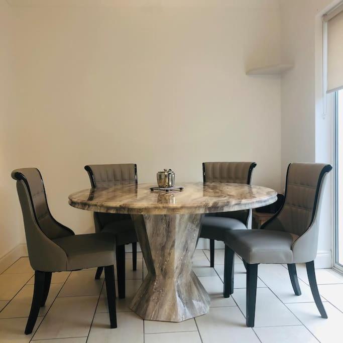 Townhouse Clifden: Located In The Heart Of Connemara Villa Dış mekan fotoğraf